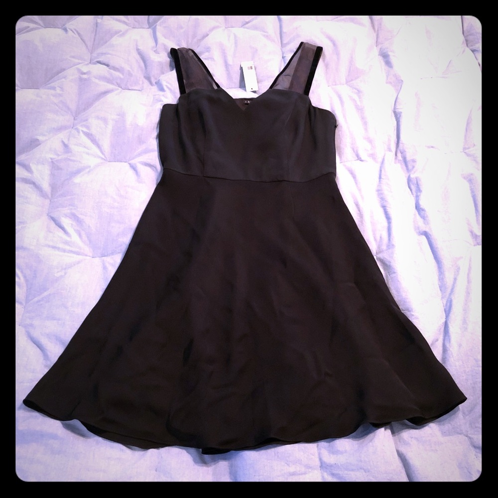 Theory black dress. Size 4. With tags.
